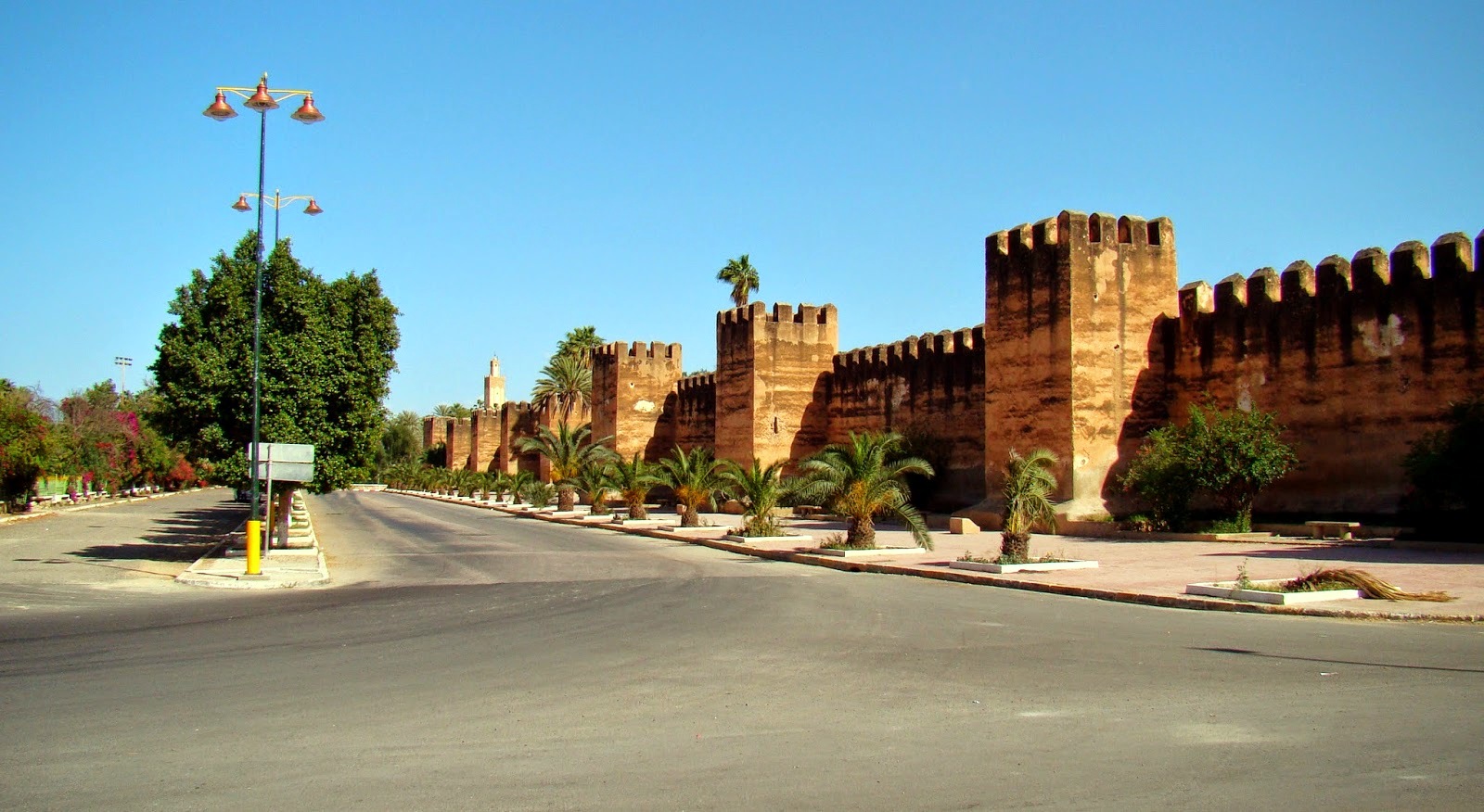 Explorez Taroudant et Tiout en une journÃ©e