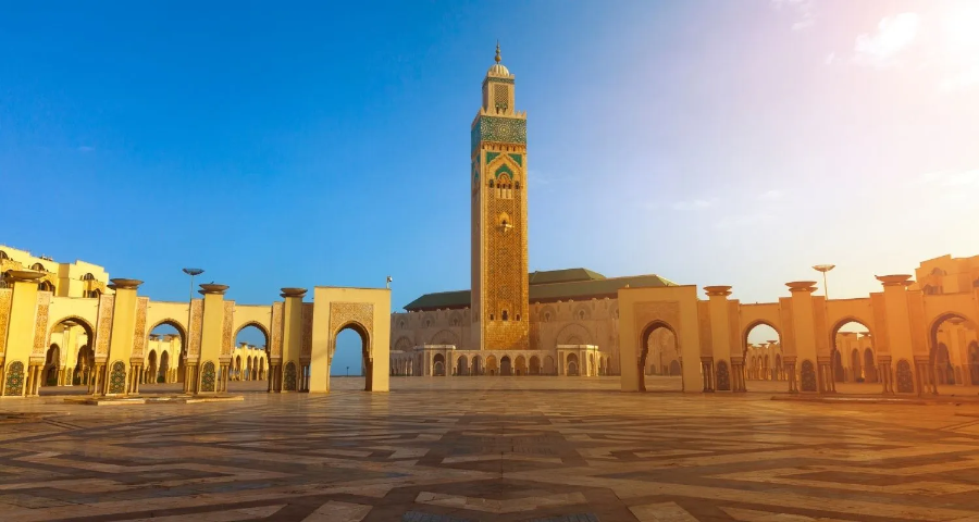 hassan-ii-mosque-courtyard-casablanca.webp