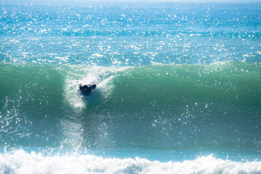 prix-camp-surf-maroc-vague-1.webp